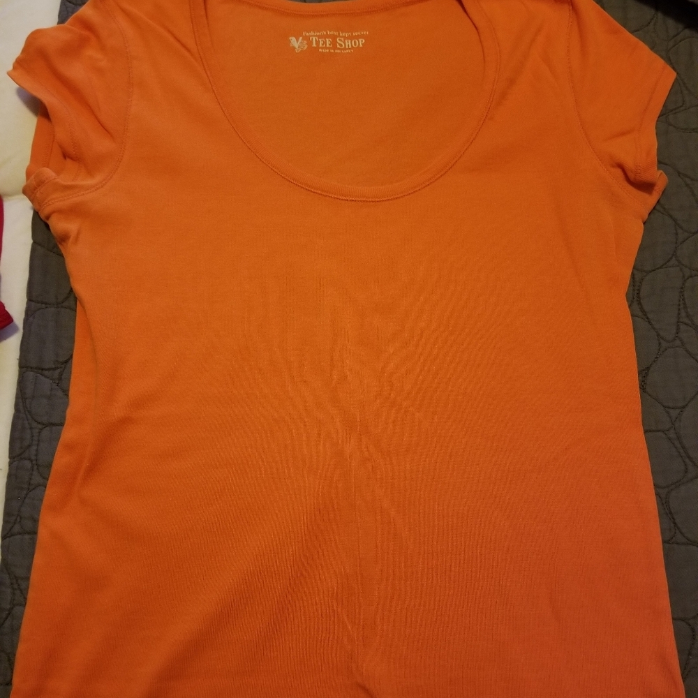 Tee